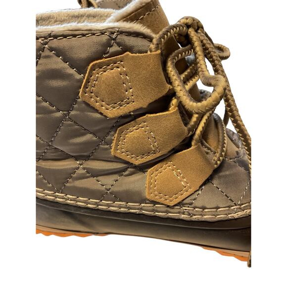 JBU Women's Nala Duck Boots Size 6 M Brown & Tan Lace Up Rain Cold Weather Shoe - Picture 5 of 13